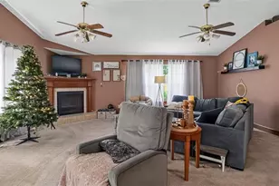 706 Murray Ln, Lady Lake, FL 32159 - Photo 6