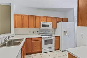 231 NE 28th Ave, Ocala, FL 34470 - Photo 6