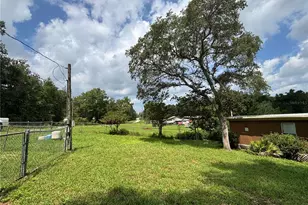 18225 SE 22nd Pl, Silver Springs, FL 34488 - Photo 8
