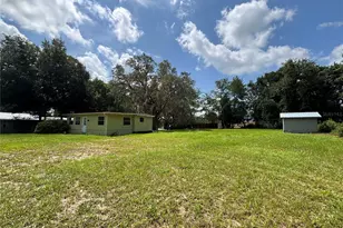 18274 SE 22nd Pl, Silver Springs, FL 34488 - Photo 4
