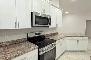 8797 SE 161st Pl, Summerfield, FL 34491 - Photo 10