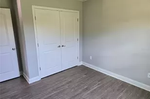 4437 Bessie Cir E, Jacksonville, FL 32209 - Photo 12