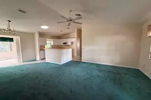 208 Aragon Ln, Lady Lake, FL 32159 - Photo 2