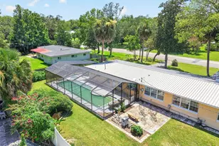 223 NW 7th St, Williston, FL 32696 - Photo 6