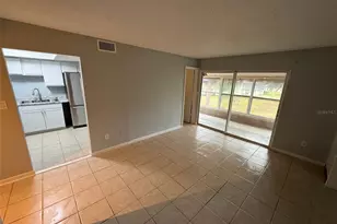 586 Bahia Cir, Ocala, FL 34472 - Photo 8