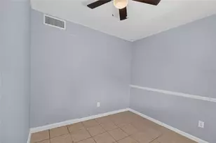 586 Bahia Cir, Ocala, FL 34472 - Photo 10