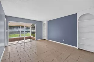 586 Bahia Cir, Ocala, FL 34472 - Photo 2