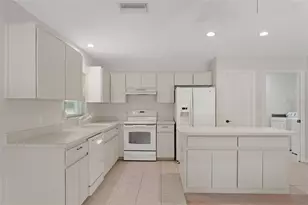 978 W Colbert Ct, Beverly Hills, FL 34465 - Photo 16