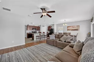 9785 Pepper Tree Trl, Wildwood, FL 34785 - Photo 24