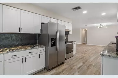 211 S Davis Street, Beverly Hills, FL 34465 - Photo 6