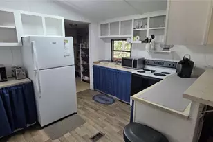 26 Sapp St, Inglis, FL 34449 - Photo 4