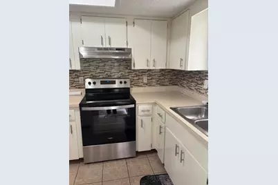 10405 SW 98th Terrace, Ocala, FL 34481 - Photo 2