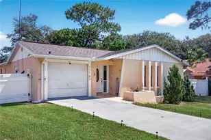 5579 W Pine Cir, Crystal River, FL 34429 - Photo 2
