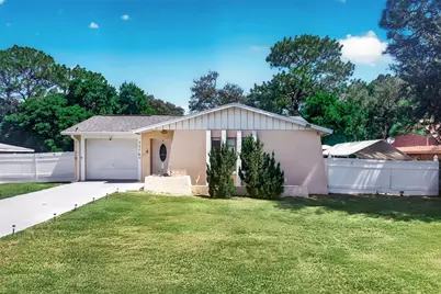 5579 W Pine Circle, Crystal River, FL 34429 - Photo 1