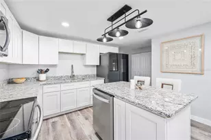 1285 NW 102nd Blvd, Wildwood, FL 34785 - Photo 10
