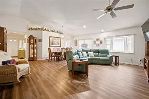 9201 SW 91st Cir, Ocala, FL 34481 - Photo 2