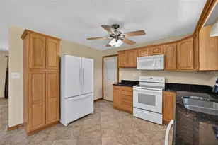 1901 NE 52nd St, Ocala, FL 34479 - Photo 16