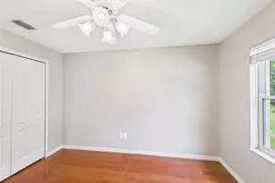 35601 Wickingham Ct, Zephyrhills, FL 33541 - Photo 32