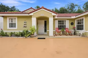 13501 SW 17th Ct, Miramar, FL 33027 - Photo 4