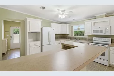 2564 N Crede Avenue, Crystal River, FL 34428 - Photo 10