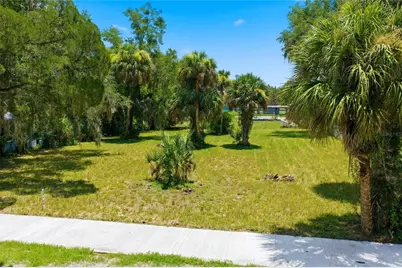 219 S 10th Street, Palatka, FL 32177 - Photo 6