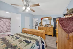 18544 SE 55th Pl, Ocklawaha, FL 32179 - Photo 14
