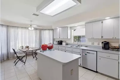 685 W Colbert Court, Beverly Hills, FL 34465 - Photo 18