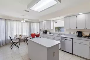 685 W Colbert Ct, Beverly Hills, FL 34465 - Photo 18