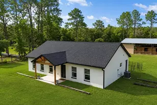 11670 SE 55th Ln, Morriston, FL 32668 - Photo 2