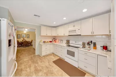 66 S Desoto Street, Beverly Hills, FL 34465 - Photo 14