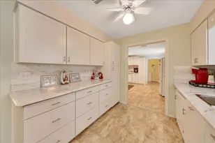66 S Desoto St, Beverly Hills, FL 34465 - Photo 12