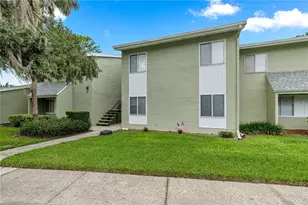 568 Fairways Cir, Ocala, FL 34472 - Photo 2