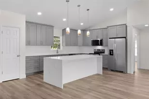 8277 SE 158th St, Summerfield, FL 34491 - Photo 4