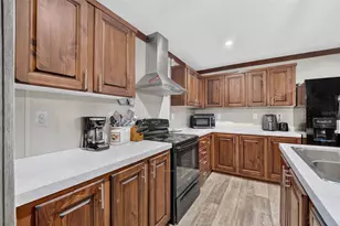 259 Oak St, Hawthorne, FL 32640 - Photo 8