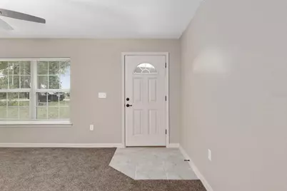 5587 NW 62nd Avenue, Ocala, FL 34482 - Photo 2