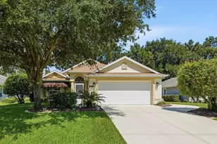6133 Landings Blvd, Lady Lake, FL 32159 - Photo 1