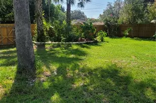 962 NE 5th St, Ocala, FL 34470 - Photo 4