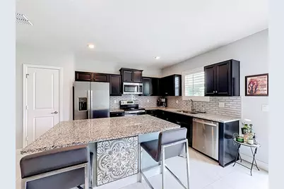 3628 Sapphire Hollow Way, Fort Pierce, FL 34981 - Photo 10