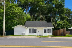 617 NE 25th Ave, Ocala, FL 34470 - Photo 1