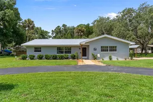 914 N McGowan Ave, Crystal River, FL 34429 - Photo 2