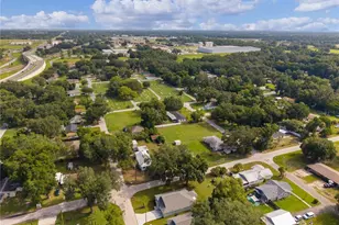 768 Powell St, Wildwood, FL 34785 - Photo 10