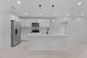 740 Powell St, Wildwood, FL 34785 - Photo 46