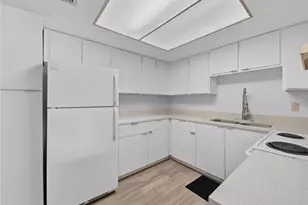 600 Fairways Cir, Ocala, FL 34472 - Photo 8