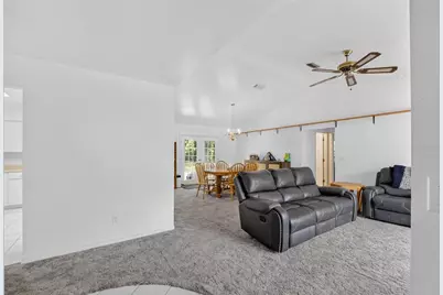 9590 SE 190th Court, Ocklawaha, FL 32179 - Photo 4