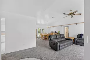 9590 SE 190th Ct, Ocklawaha, FL 32179 - Photo 4