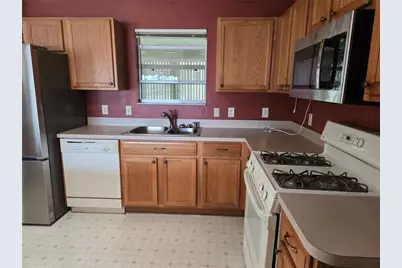 9533 SE 168th Maplesong Lane, The Villages, FL 32162 - Photo 4