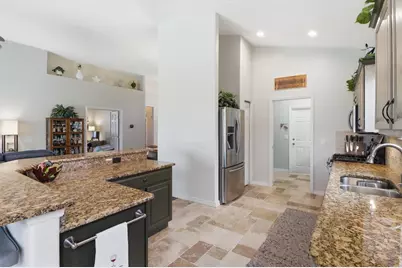 1096 W Diamond Shore Loop, Hernando, FL 34442 - Photo 14