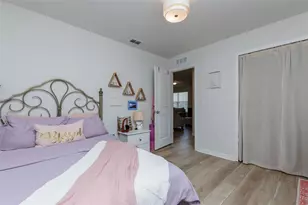 29908 Marquette Ave, Wesley Chapel, FL 33545 - Photo 24