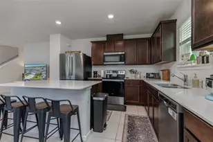 29908 Marquette Ave, Wesley Chapel, FL 33545 - Photo 14