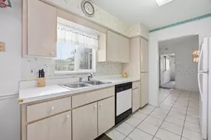 17831 SE 96th Ave, Summerfield, FL 34491 - Photo 6
